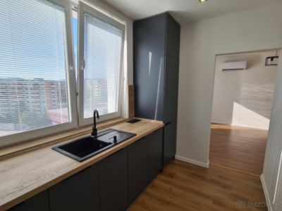 156089275 (2).jpg